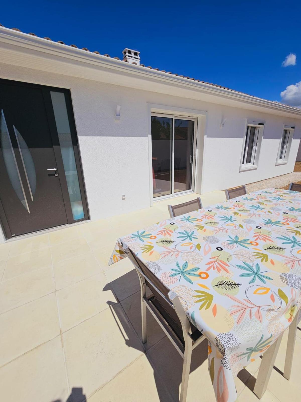 Maison De Vacances Entiere A 10 Mn De La Rochelle Dompierre-sur-Mer Extérieur photo